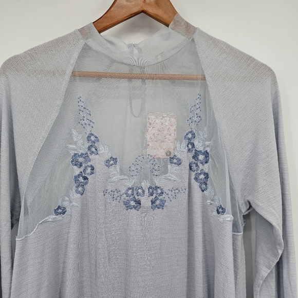Free People Saheli Embroidered-Mesh Top Glacier Blue Womens Large New - Picture 6 of 10